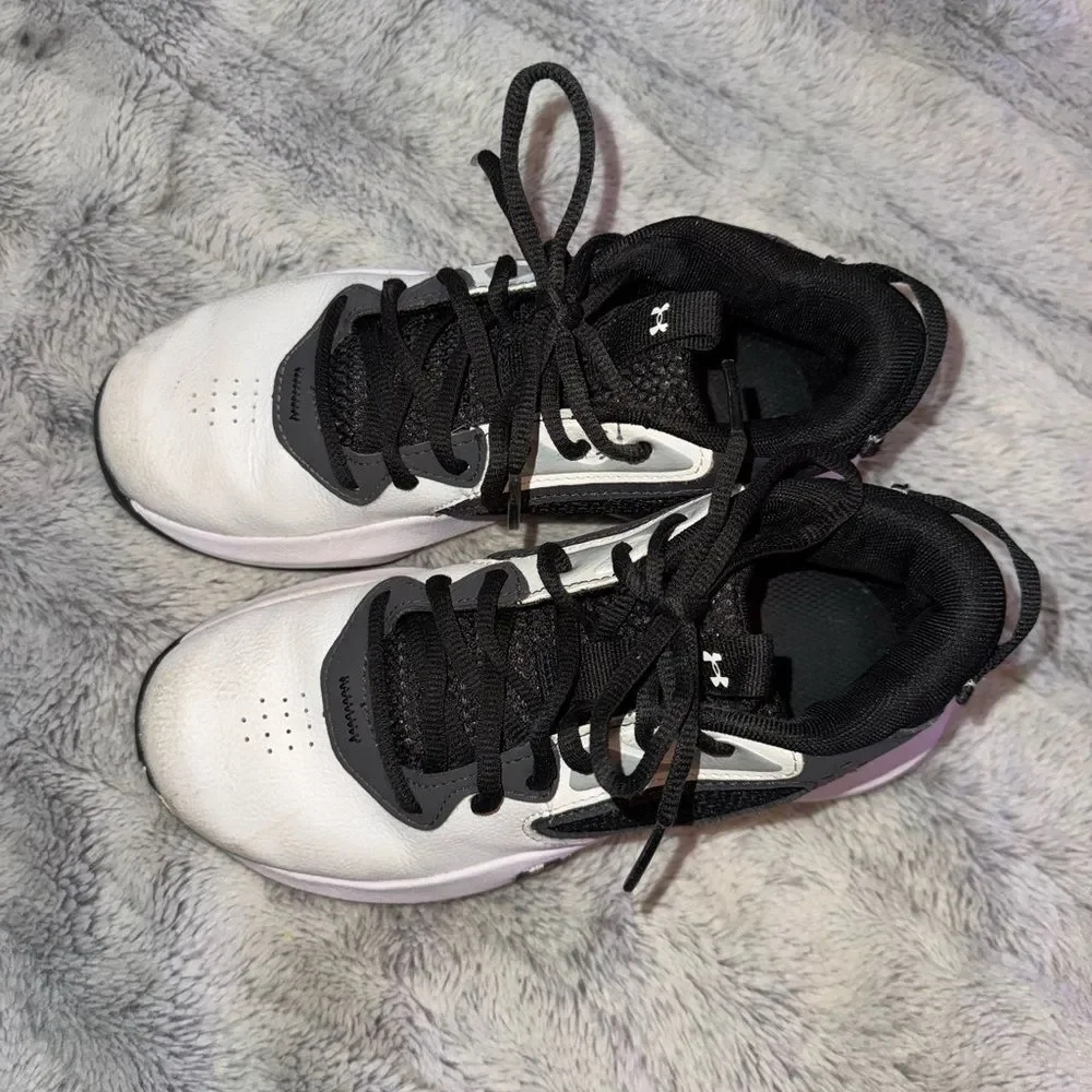 Under Armour Lockdown 6 basketball shoes Size 3.5Y